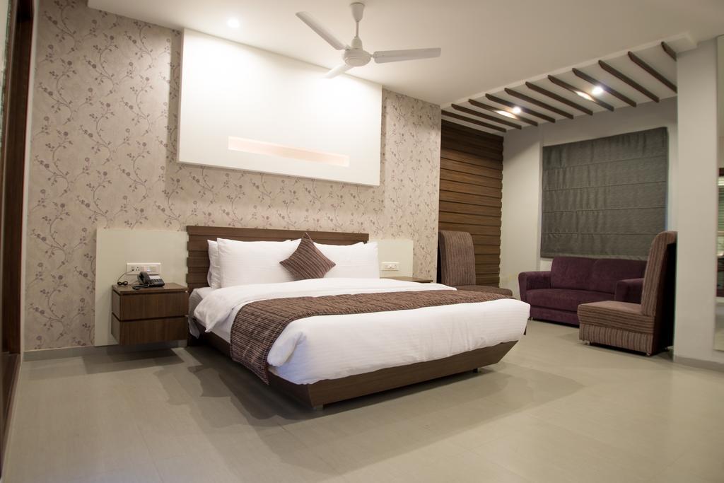 Hotel Narula'S Aurrum Amritsar Zewnętrze zdjęcie