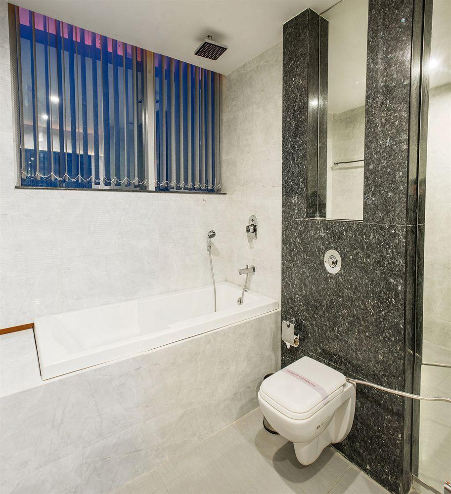 Hotel Narula'S Aurrum Amritsar Zewnętrze zdjęcie