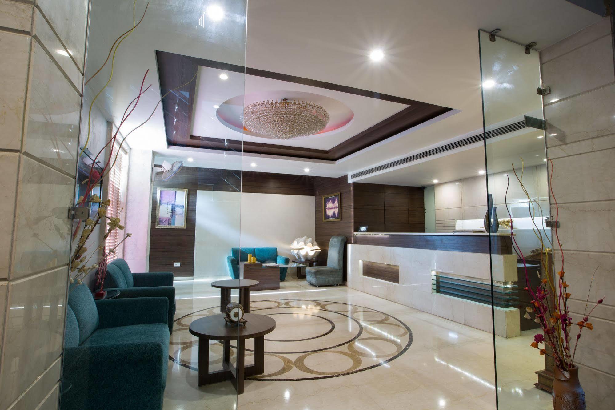 Hotel Narula'S Aurrum Amritsar Zewnętrze zdjęcie